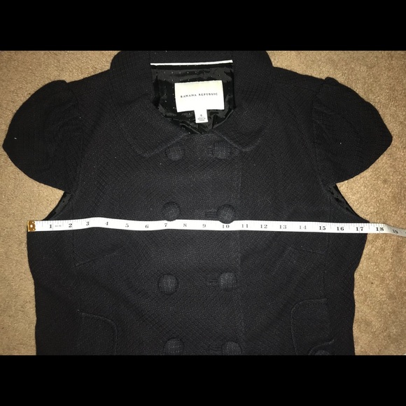 Banana Republic black cap sleeved blazer - Picture 11 of 11